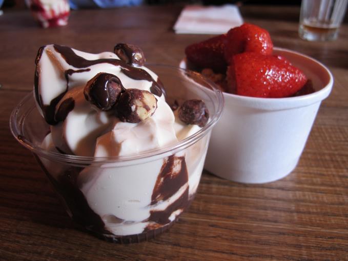 Dessert cups